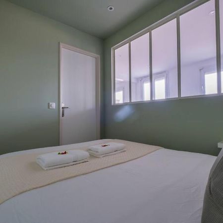 Le Clovis - Cathedrale Apartment Реймс Екстериор снимка